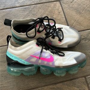 Nike Air VaporMax 2019 | size 8 | pink teal and purple nike